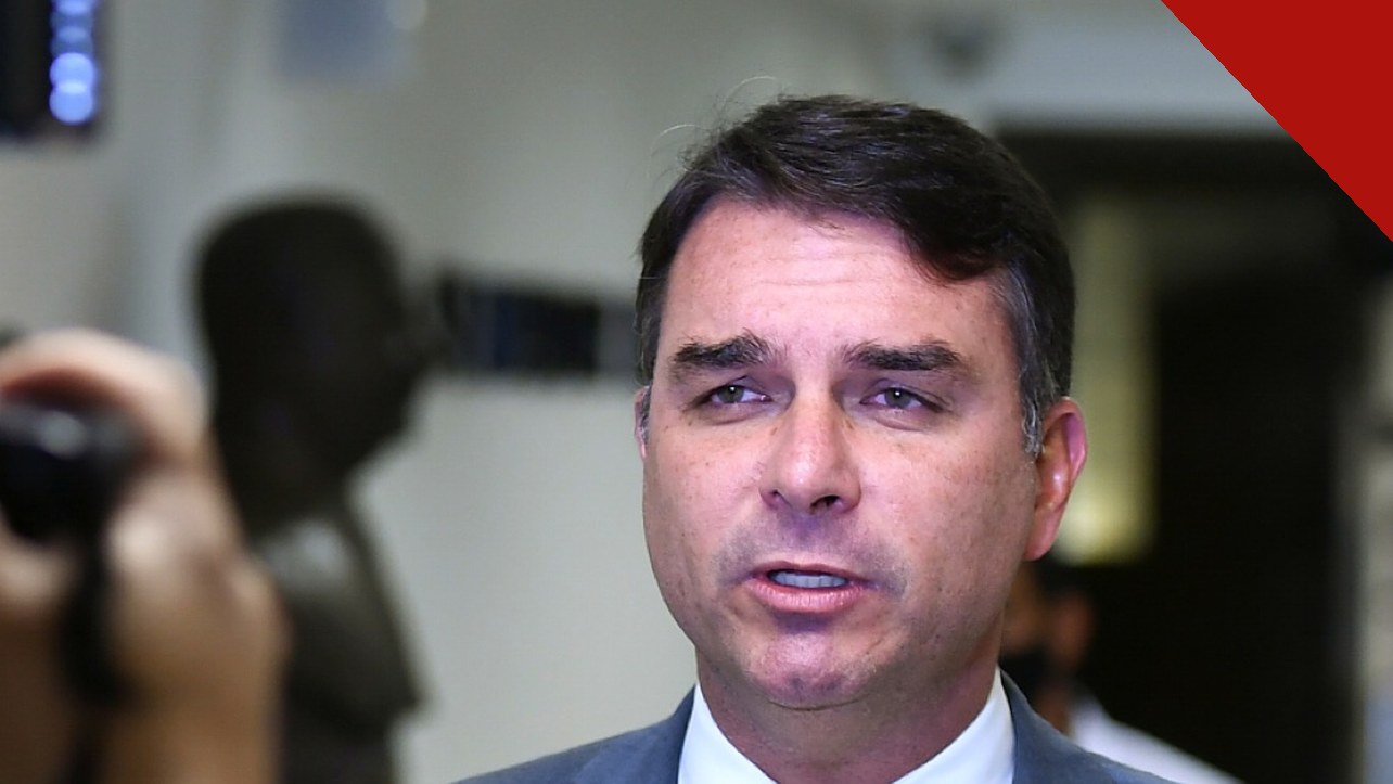 Flávio Bolsonaro pesquisa Gerp: o senador do PL em foto da Agência Senado; o levantamento o coloca com 53% dos votos válidos contra 47% de Lula no segundo turno