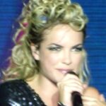 Lua Blanco como Roberta em show da banda Rebeldes: Lua Blanco morre aos 39 anos após lutar contra um câncer