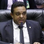 O deputado Otoni de Paula falando na Câmara dos Deputados