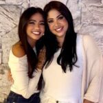 Ana Rocha ao lado da tia, a cantora gospel Gisele Nascimento