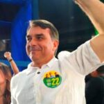 Flávio Bolsonaro em ato de campanha | Reprodução | Conecta News MT