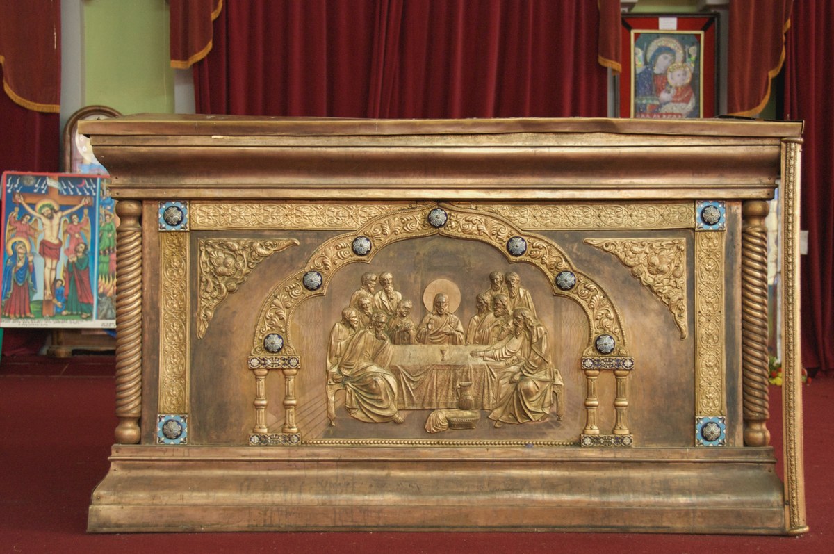 Mesa da Santa Ceia em igreja histórica da Etiópia, em imagem temática