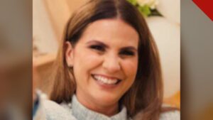 Fé em Cena na Globo: Aline Barros sorrindo, um dos nomes previstos para o novo programa gospel da emissora