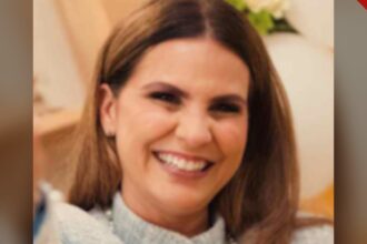 Fé em Cena na Globo: Aline Barros sorrindo, um dos nomes previstos para o novo programa gospel da emissora