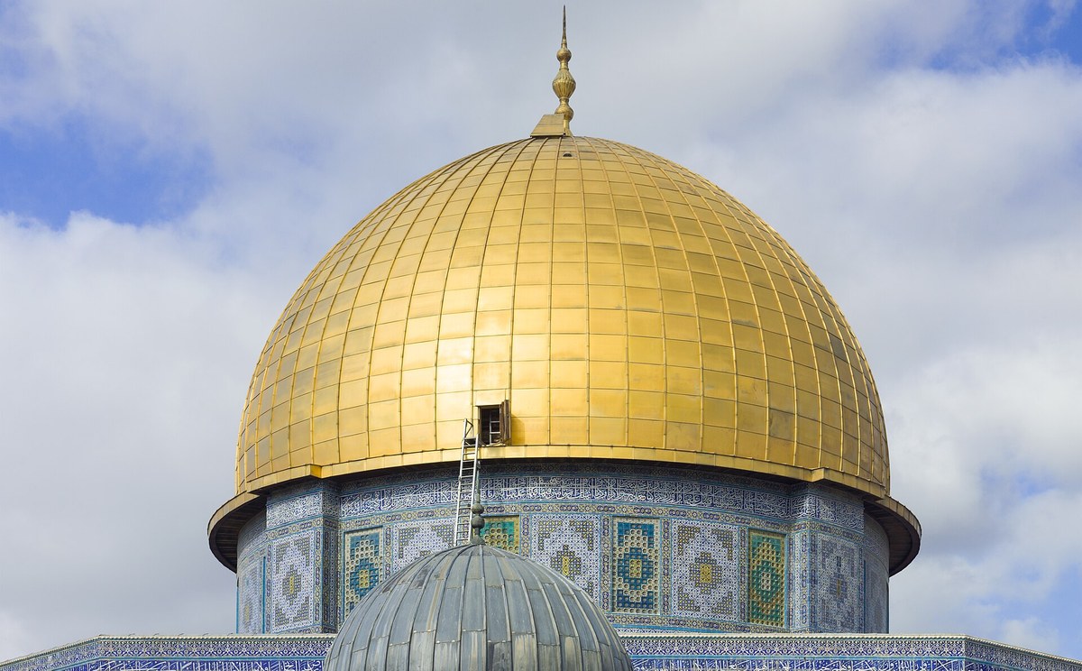 Glenn Beck relata encontro no Monte do Templo em Jerusalém, e a imagem mostra o Monte do Templo com o Domo da Rocha