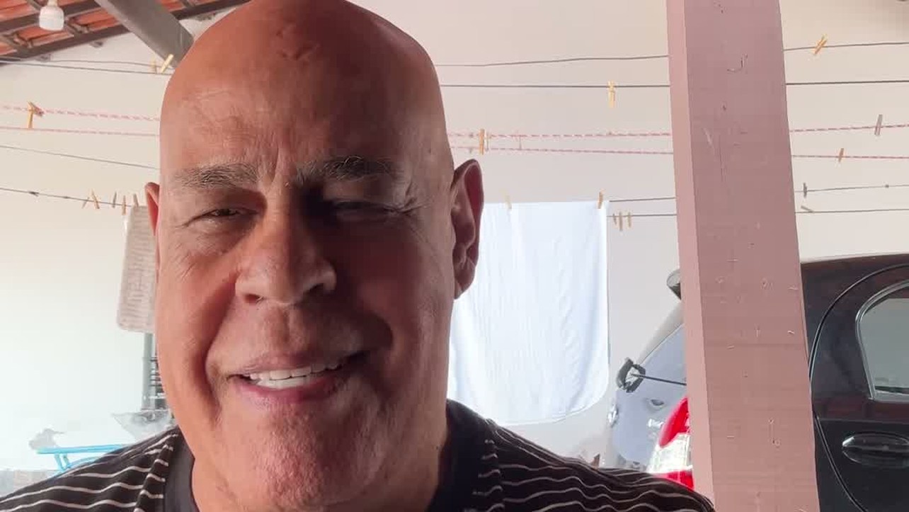 Mattos Nascimento sorrindo no encerramento do vídeo dirigido ao ministro Alexandre de Moraes
