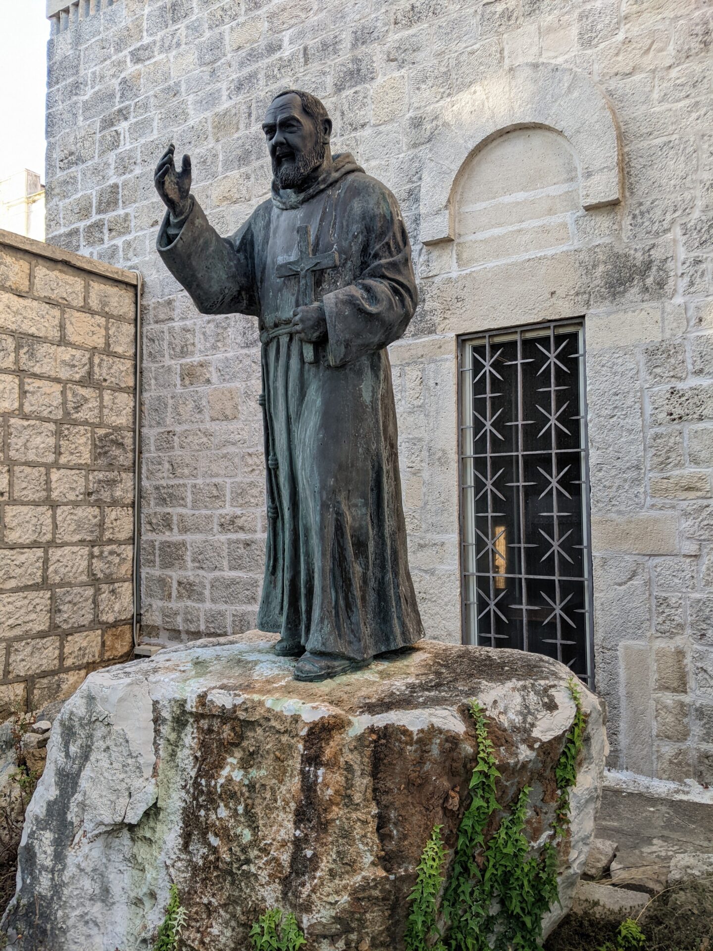 Imagem de São Padre Pio em Giovinazzo, na Itália