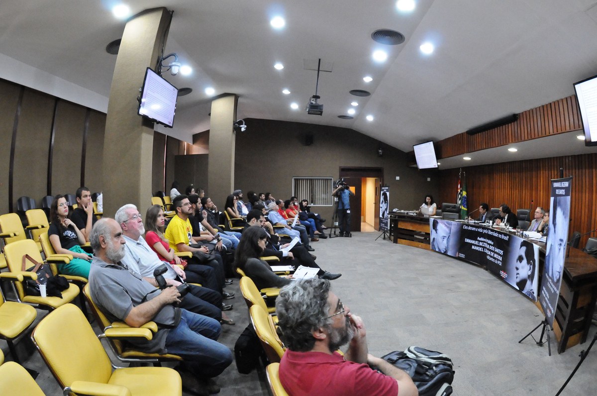 PEC na Alesp quer doar imóveis a igrejas ocupados há anos, e a imagem mostra o interior da Assembleia Legislativa de São Paulo em sessão